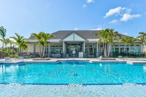 the pool at the resort at longboat key club