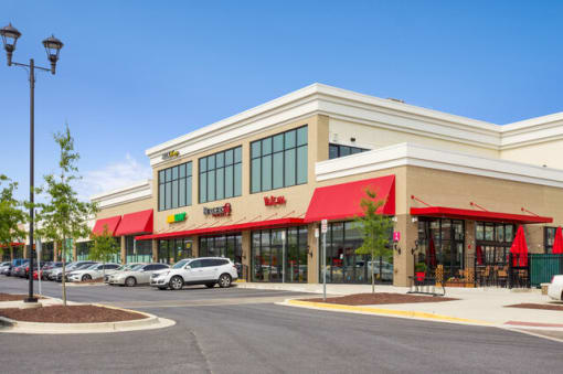 Nearby Restaurant at Allure Apollo, Maryland