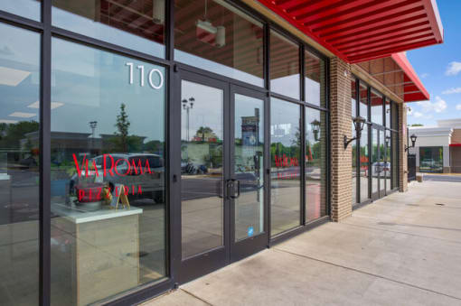 Nearby Restaurant at Allure Apollo, Maryland