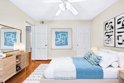 Bedroom with Ceiling Fan at Falkland Chase, Silver Spring, 20910