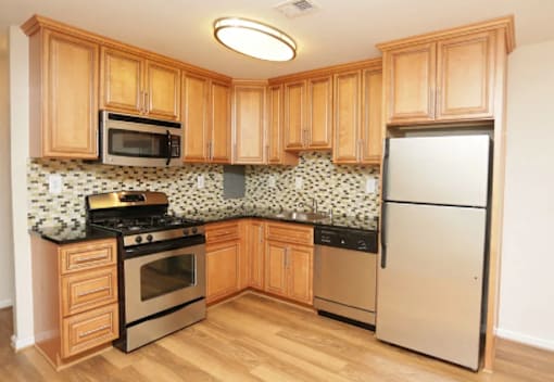 Functional Kitchen at Potomac Ridge Apartments, Woodbridge, Virginia