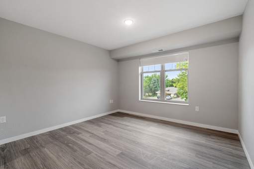 Balsam II Apartments bedroom