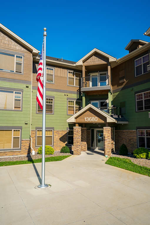 Balsam Apartments Entry