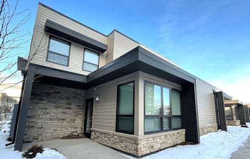 The Ace - East-Side Madison affordable living community with indoor and outdoor amenities. Managed by Wisconsin Management Company