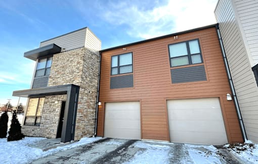 The Ace - East-Side Madison affordable living community with indoor and outdoor amenities. Managed by Wisconsin Management Company