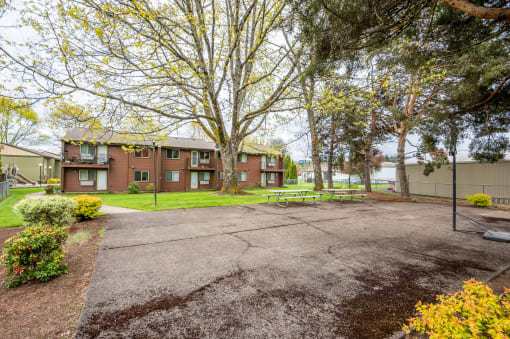 Willamina Exterior