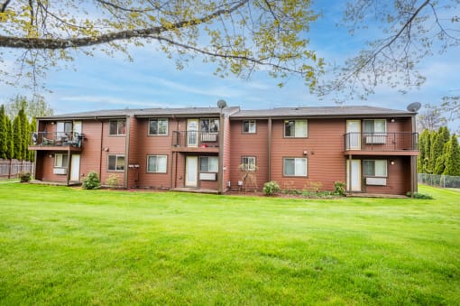 Willamina Exterior