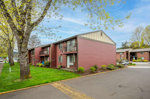 Willamina Exterior