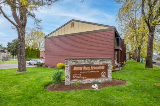 Willamina Entrance Sign