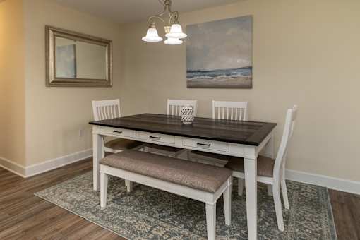 Dinning Room  at The Summit at Owings Mills Apartments, Owings Mills, Maryland
