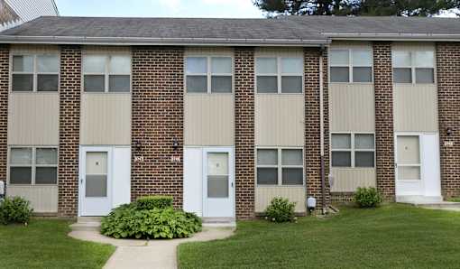 Property exterior  at McDonogh Village Apartments & Townhomes, Randallstown, 21133