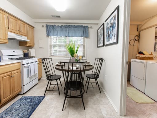 Eat In Kitchen at Somerset Woods Townhomes, Maryland, 21144