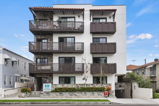Exterior of Rimini by Wiseman