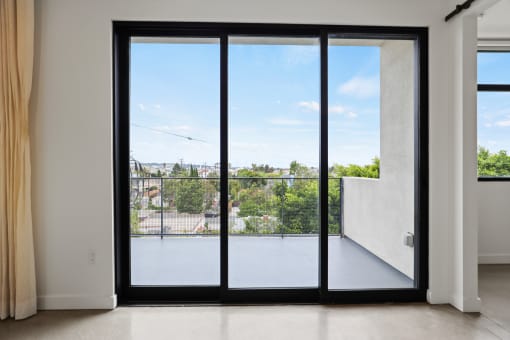 Large-Size Patio