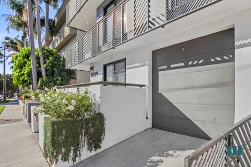 Private Garage with Select Units