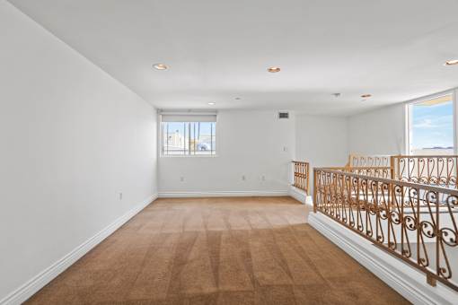 Large-Size Loft Space