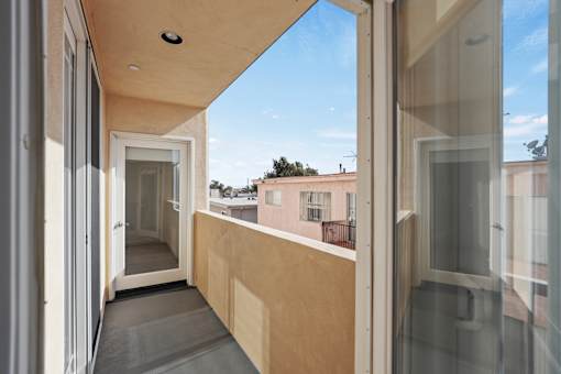 Large-Size Patio