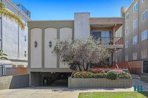 Sidewalk View of Dorothy Blaze