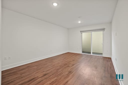 Large-Size Bedroom with Patio