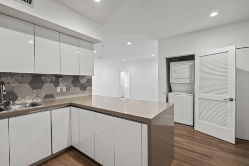 Kitchen and In-Suite Washer & Dryer