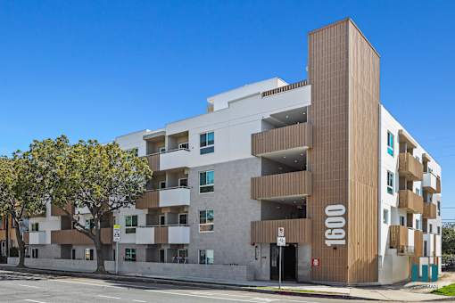 Elegant Exterior View at Venice Wave by Wiseman, California, 90291