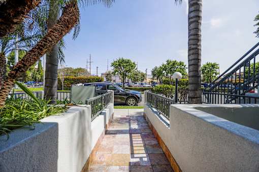 Walkway to Street at Stoner Ave