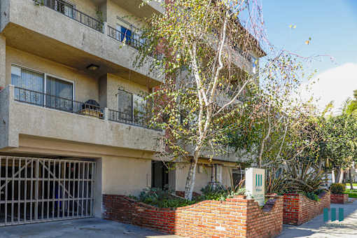 Resident Garage Entrance of Bentley Woodland