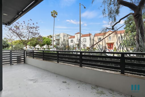 Large-Size Patio