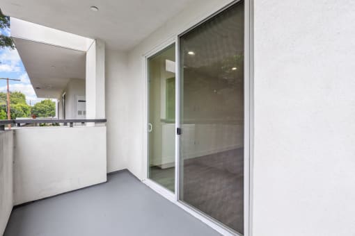 Spacious Patio