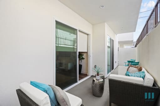 Large-Size Patio