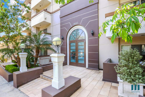 Front Entry of Butler Cabana by Wiseman