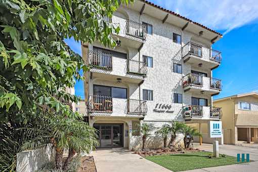 Street View of Mayfield Wilshire by Wiseman