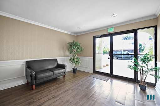 Lobby Entrance of Mayfield Wilshire