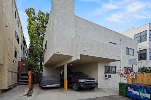 Exterior Back View of Montana Oak by Wiseman
