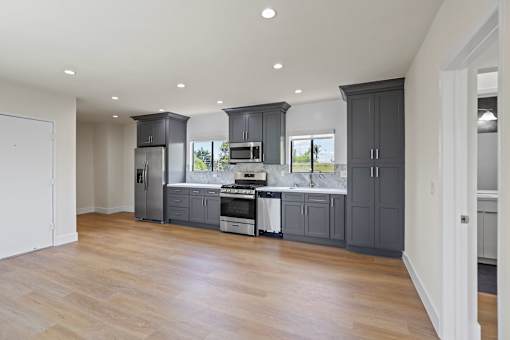 Open-Concept Kitchen and Dining Area