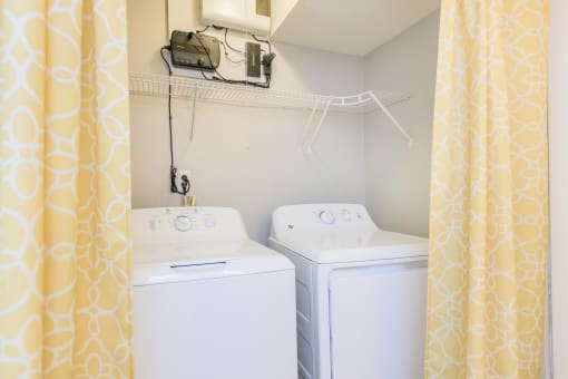 Riverview North Washer and Dryer
