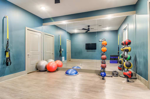 1824defoor-gym