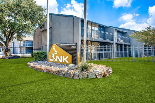 Links Apartments