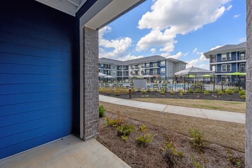 the preserve at ballantyne commons apartments exterior view