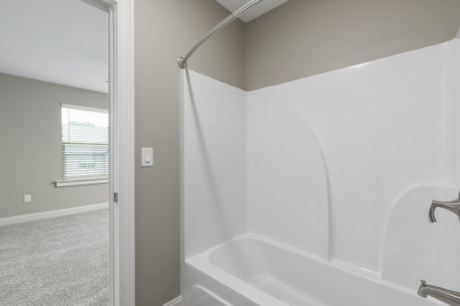 Grove Park Bathroom