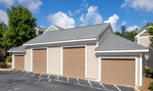 Garages at Woodland Trail, LaGrange, 30241