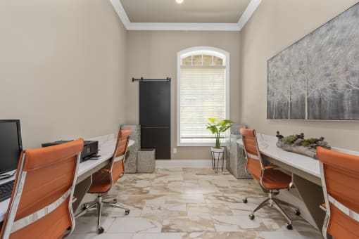 Grove Park - Business Center