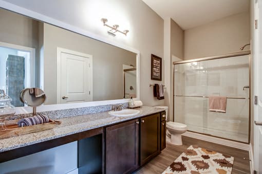 1824defoor-bathroom