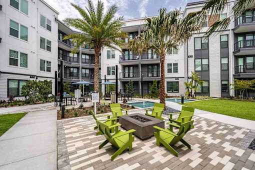 The spacious living area at The Citizen at Waterset features high-end appliances in Apollo Beach.