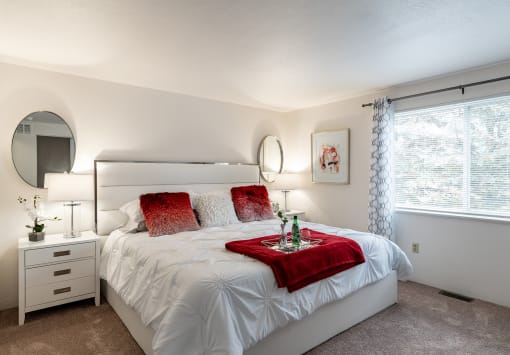 our apartments offer a bedroom with a king size bed  at Pheasant Run, Saginaw, 48638