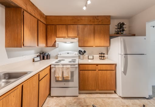 Kitchen appliances at Willow Creek Apartment , Michigan