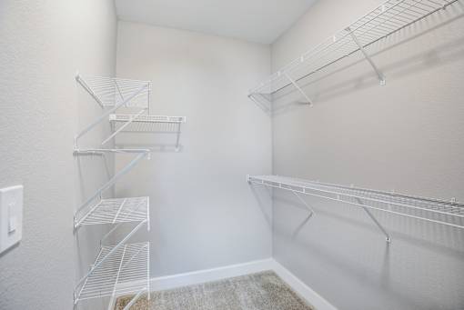 STETSON RIDGE CLOSET