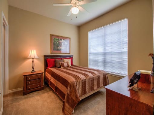Cedar-Point-bedroom