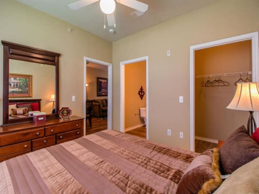Cedar-Point-bedroom