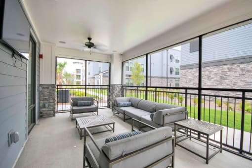Vintage Winter Park  patio